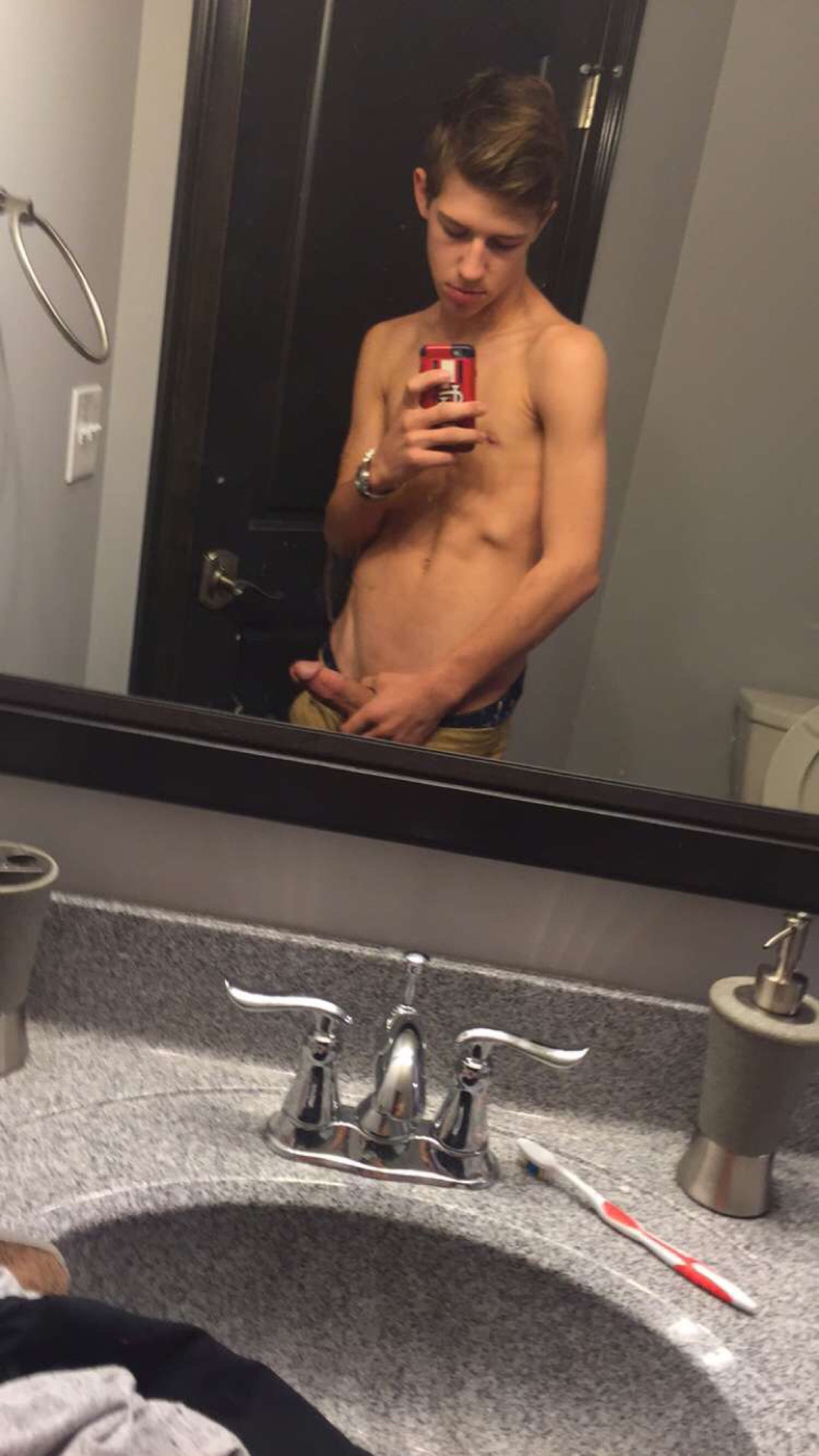 Free Twink Self Pics